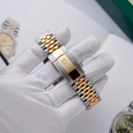 Rolex Datejust 36 126233-0037 Mặt Số Cây Lá Nhiệt Đới Vàng Champagne Cọc Số Dạ Quang