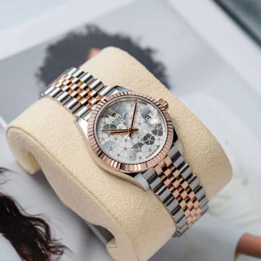 Đồng hồ Rolex Datejust 31mm 278271 Mặt Số Cánh Hoa Bạc