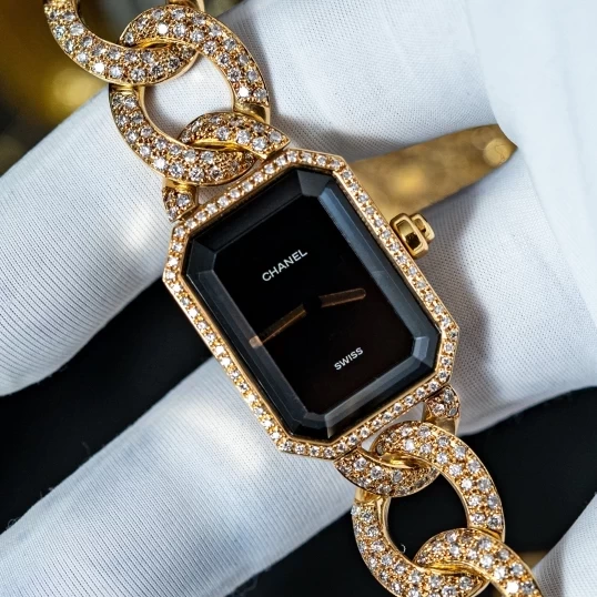 Chanel Gold Première Diamond Quartz Model H0114 Ladies Watch