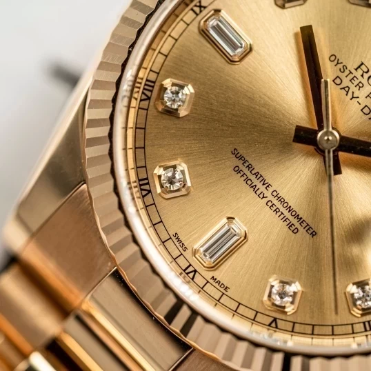 Rolex Oyster Perpetual Day-Date 36mm 118238 mặt số vàng Champagne