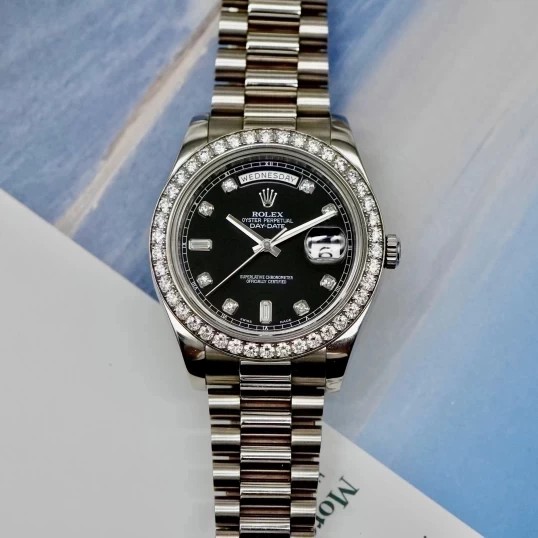 Rolex Oyster Perpetual Day-Date 40mm 218349 White Gold and Diamonds