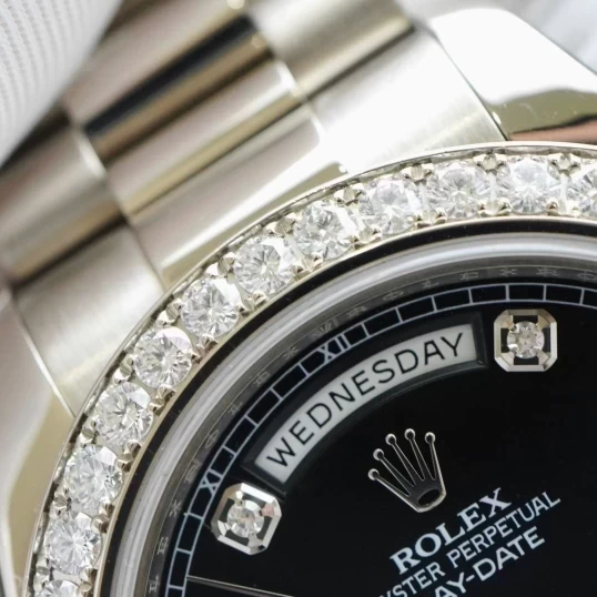 Rolex Oyster Perpetual Day-Date 40mm 218349 White Gold and Diamonds