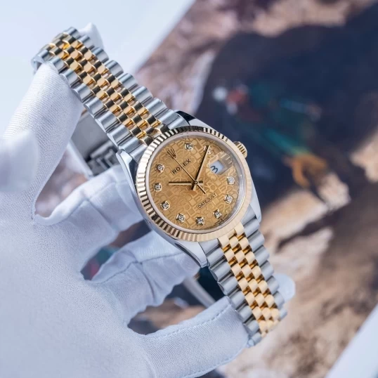 Rolex Oyster Perpetual Datejust 36mm 116233 Mặt Số Vi Tính Vàng