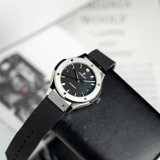 Hublot Classic Fusion 38mm Black Dial