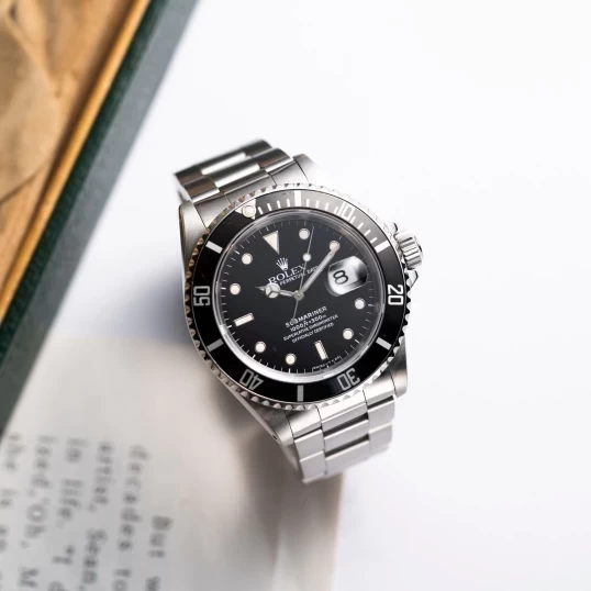 Rolex Oyster Perpetual Submariner Date 16610LN 40mm Oystersteel