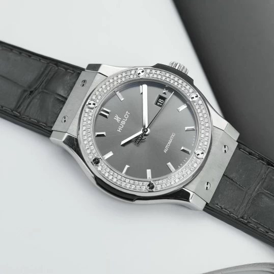 Hublot Classic Fusion 42mm Grey Dial Diamonds