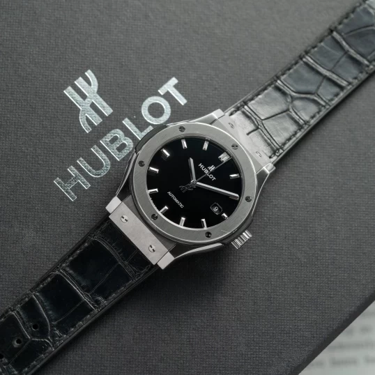 Hublot Classic Fusion Black Dial 42mm 542.NX.1171.RX