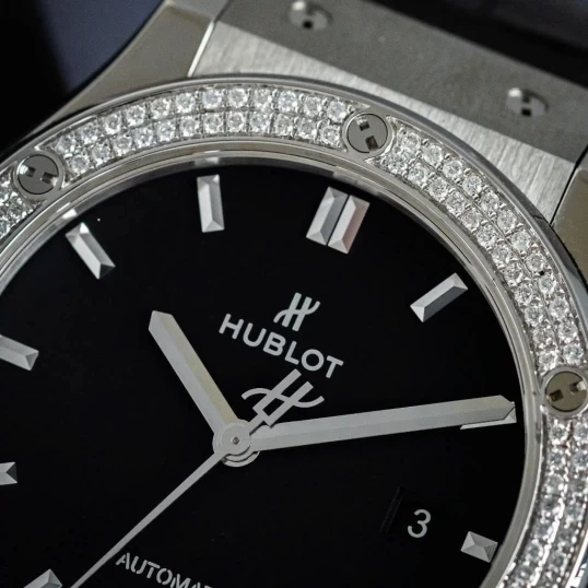 Hublot Classic Fusion Black Dial 42mm Diamonds 542.NX.1171.LR