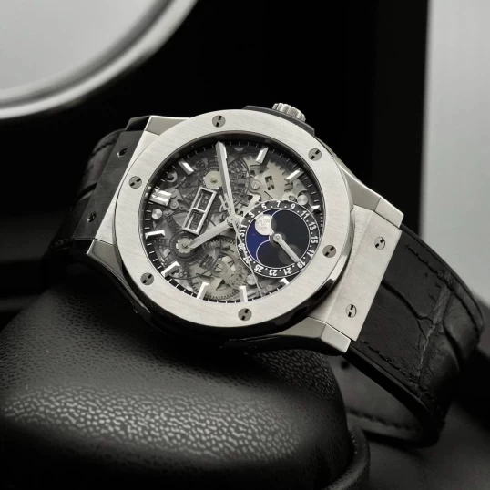 Hublot Classic Fusion Aerofusion Moonphase Titanium 547.NX.0170.LR 42mm