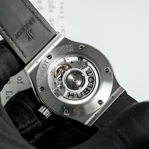 Hublot Classic Fusion Titanium Custom Diamond 511.NX.1171.RX 45mm - Check app