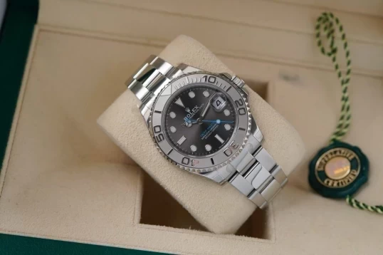 Rolex Yacht Master 37mm 268622 thép Oystersteel và Rhodium