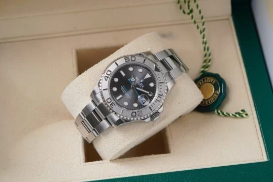 Rolex Yacht Master 37mm 268622 thép Oystersteel và Rhodium