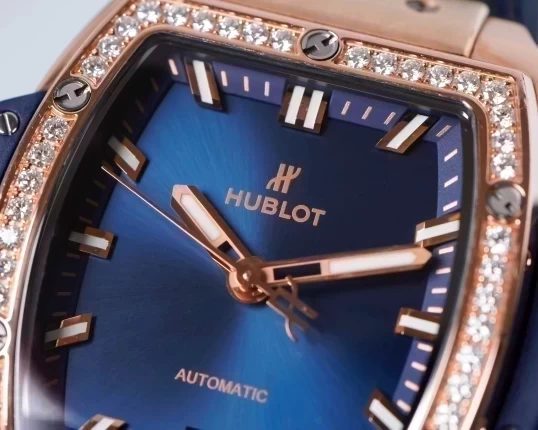 Hublot Spirit Of Big Bang King Gold Blue Diamonds 39mm 665.OX.7180.LR.1204