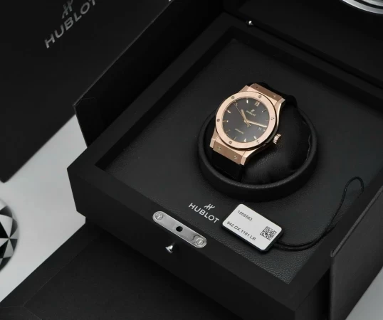 Hublot Classic Fusion King Gold Black Dial 42mm 542.OX.1181.LR