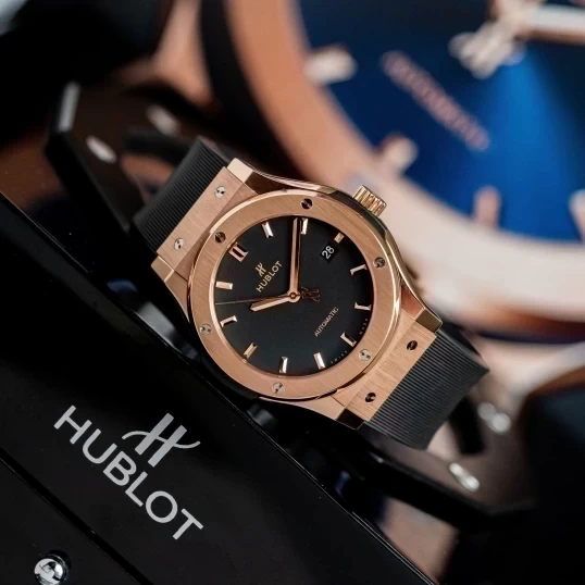 Hublot Classic Fusion King Gold Black Dial 42mm ref. 542.OX.1181.LR