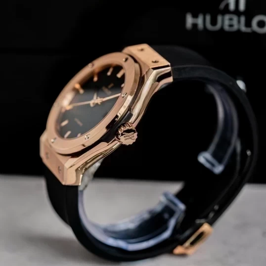 Hublot Classic Fusion King Gold Black Dial 42mm ref. 542.OX.1181.LR