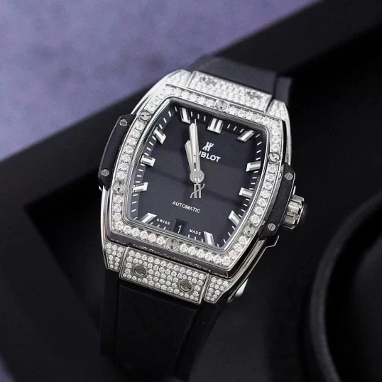 Hublot Spirit Of Big Bang Titanium Pave Diamonds Automatic 39mm Ref. 662.NX.1170.RX.1604