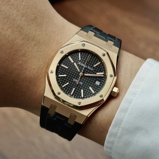 Audemars Piguet Royal Oak Selfwinding Rose Gold 39mm Black Dial 15300OR.OO.D002CR.01