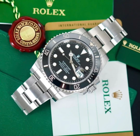 Rolex Oyster Perpetual Submariner Date 116610LN