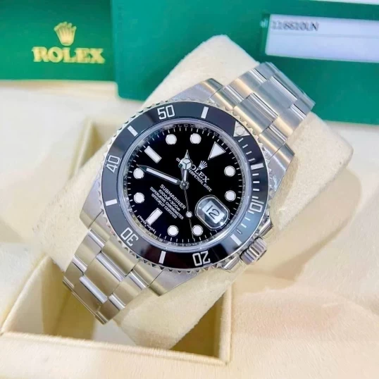 Rolex Oyster Perpetual Submariner Date 116610LN