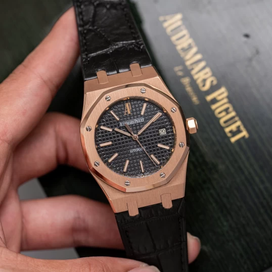 Audemars Piguet Royal Oak Selfwinding Rose Gold 39mm Black Dial 15300OR.OO.D002CR.01