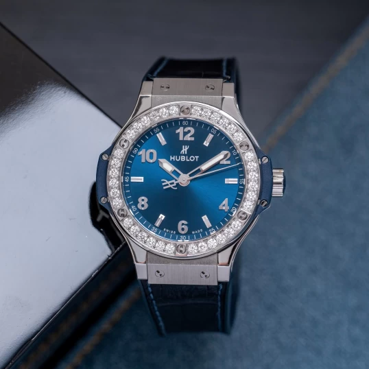 Hublot Big Bang Blue Dial Diamonds 38mm 361.SX.7170.LR.1204