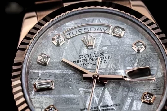 Rolex Oyster Perpetual Day-Date 36  118235 Mặt thiên thạch