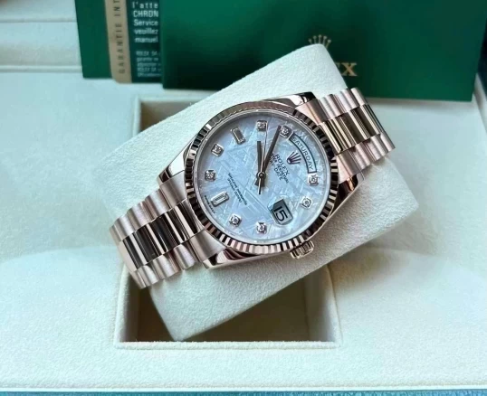 Rolex Oyster Perpetual Day-Date 36  118235 Mặt thiên thạch