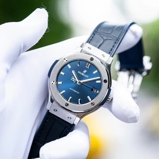 Hublot Classic Fusion 38mm Blue Dial 565.NX.7170.LR