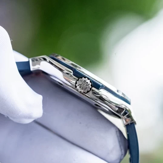 Hublot Classic Fusion 38mm Blue Dial 565.NX.7170.LR
