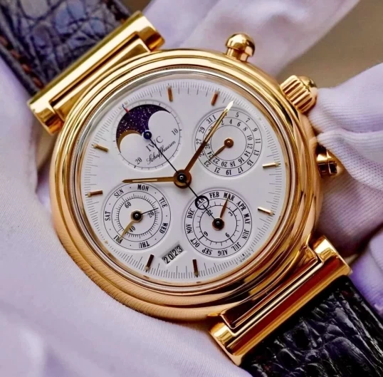 IWC Da Vinci Perpetual Calendar Chronograph Yellow Gold IW3750