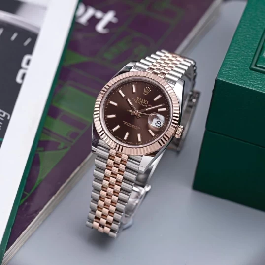 Rolex Oyster Perpetual Datejust 41mm 126331 Chocolate Dial cọc dạ quang