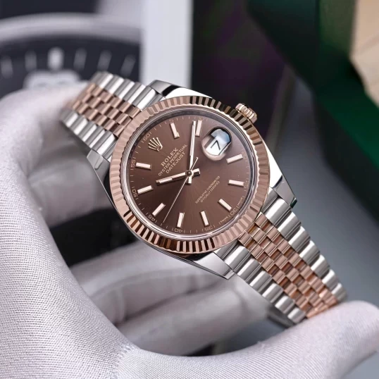 Rolex Oyster Perpetual Datejust 41mm 126331 Chocolate Dial cọc dạ quang