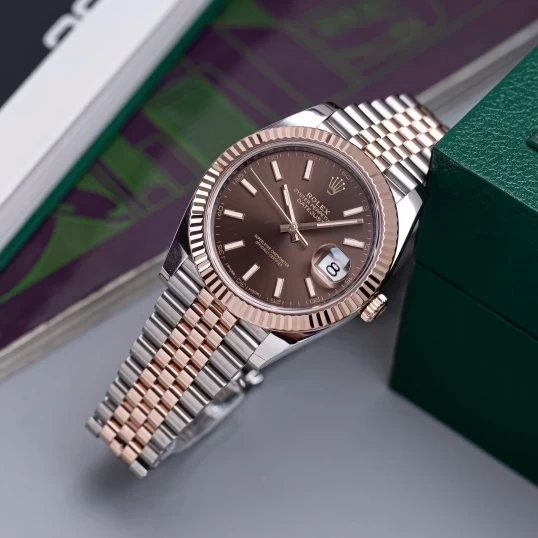 Rolex Oyster Perpetual Datejust 41mm 126331 Chocolate Dial cọc dạ quang