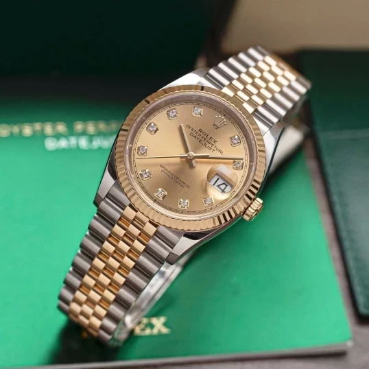 Rolex Oyster Perpetual Datejust 36mm 126233 Champagne Dial