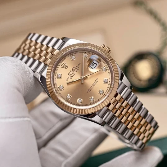 Rolex Oyster Perpetual Datejust 36mm 126233 Champagne Dial