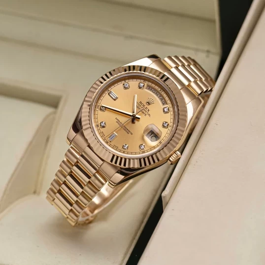 Rolex Oyster Perpetual Day-Date 41mm 128238 Champagne Dial