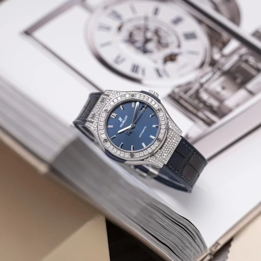 Hublot Classic Fusion 38mm Blue Dial 565.NX.7170.LR Custom Full Diamond Pave