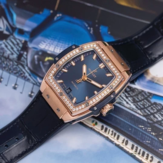 Hublot Spirit of Big Bang King Gold Blue Diamonds 665.OX.7180.LR.1204