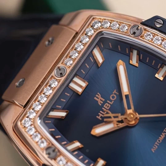 Hublot Spirit of Big Bang King Gold Blue Diamonds 665.OX.7180.LR.1204