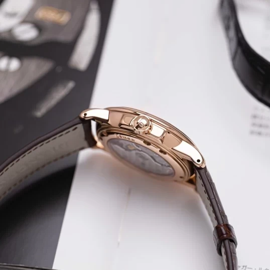 Blancpain Léman 2860-3642-53B – White Dial 18K Rose Gold