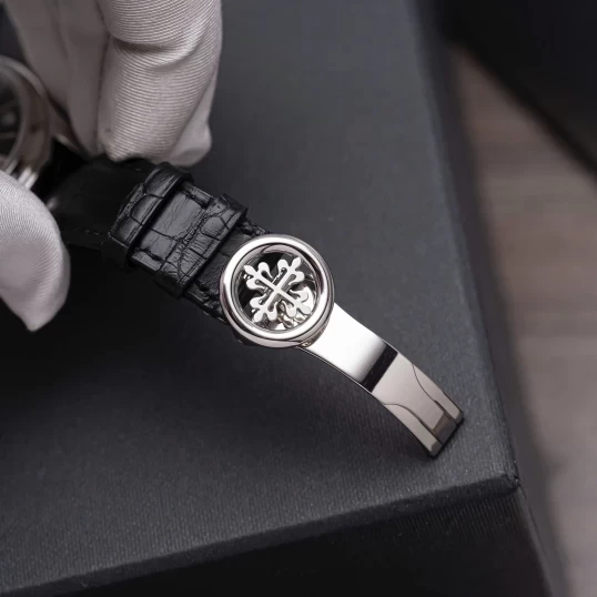 Patek Philippe Annual Calendar Chronograph Platinum 5960P-001 Fullbox