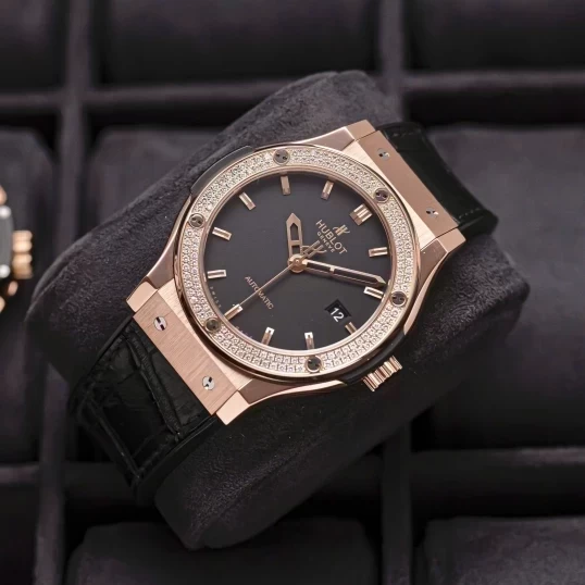 Hublot Classic Fusion Automatic 42mm King Gold & Diamonds – Ref. 542.OX.1180.LR.1104