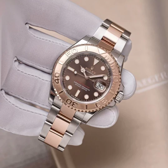 Rolex Oyster Perpetual Yacht-Master 40 Ref. 126621 Chocolate Dial
