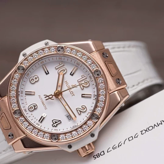 Hublot Big Bang One Click King Gold White Diamonds 33mm Ref.  485.OE.2080.RW.1204