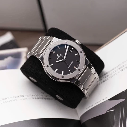 Hublot Classic Fusion Automatic 45mm 510.NX.1170.NX Titanium Bracelet – Black Dial