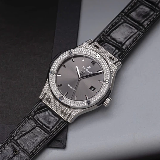 Hublot Classic Fusion Titanium Pave Diamond Grey Dial 42mm 542.NX.7071.LR