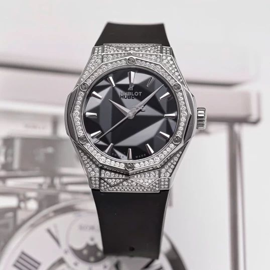Hublot Classic Fusion Orlinski Titanium Pavé 40mm – Ref. 550.NS.1800.RX.1604.ORL19