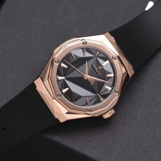 Hublot Classic Fusion Orlinski King Gold Pavé 40mm – Ref. 550.OS.1800.RX.ORL19