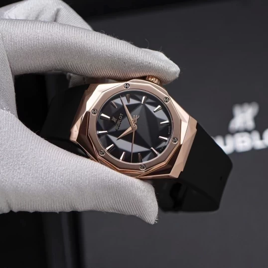 Hublot Classic Fusion Orlinski King Gold Pavé 40mm – Ref. 550.OS.1800.RX.ORL19